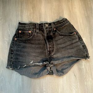 Black Levi’s Women Shorts- Size 24